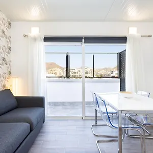 https://top-new-apartment-center-los-cristianos.tenerifehoteles.net